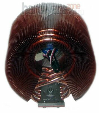 Вид сзади на Zalman CNPS 9700 Led